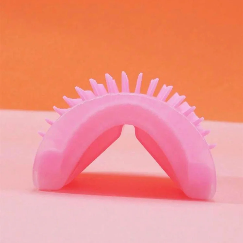 HP NWT Cat Self Groomer Wall Corner Massage Comb Brush Pink (OS)